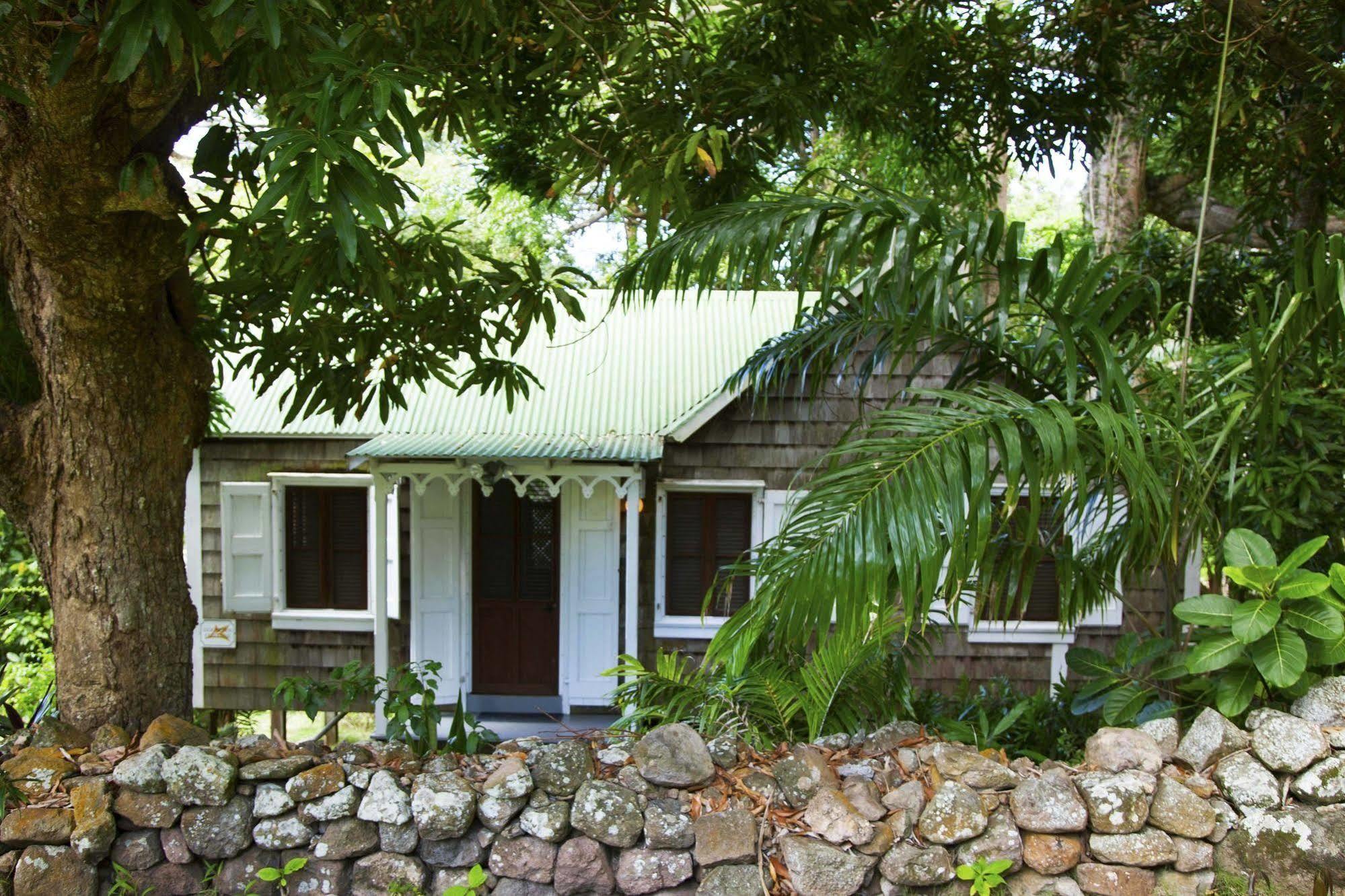 The Hermitage Pond Hill Exterior photo